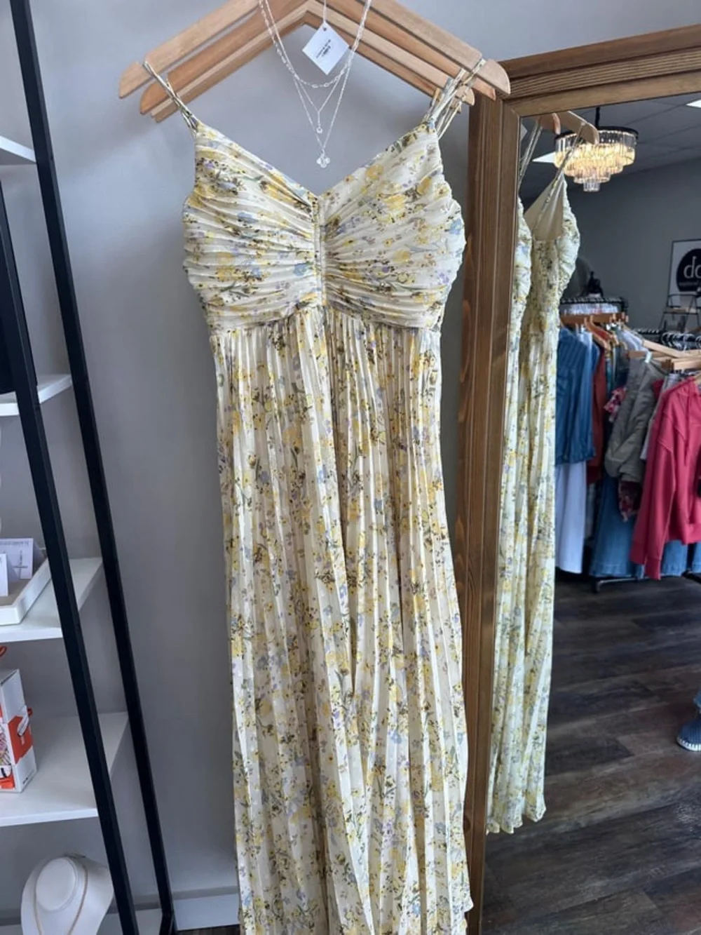 LUCYPARIS Yellow Floral Pleated Maxi Dress Size LP NWT - Picture 3 of 3